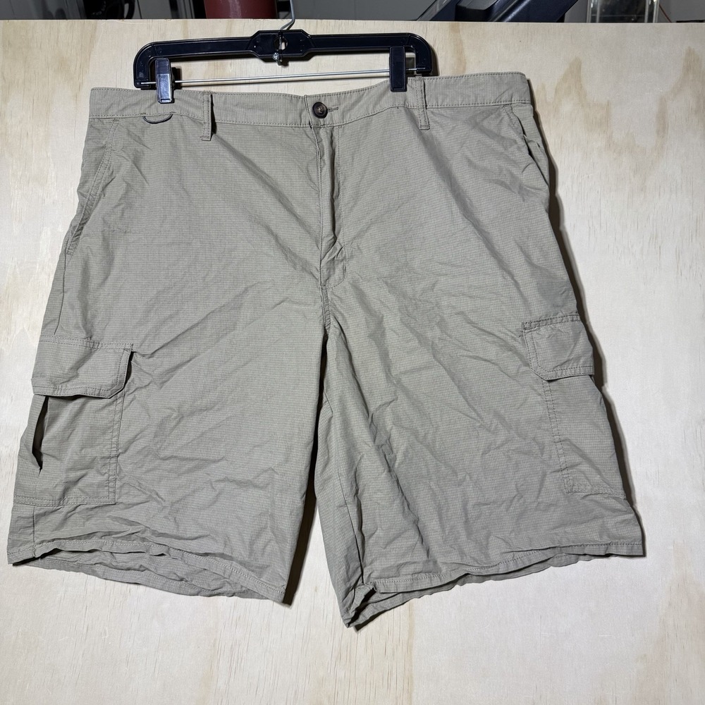 Dickies Mens Size 42 Cargo Shorts Khaki Tan Ripstop Utility Work Hiking GR900DS